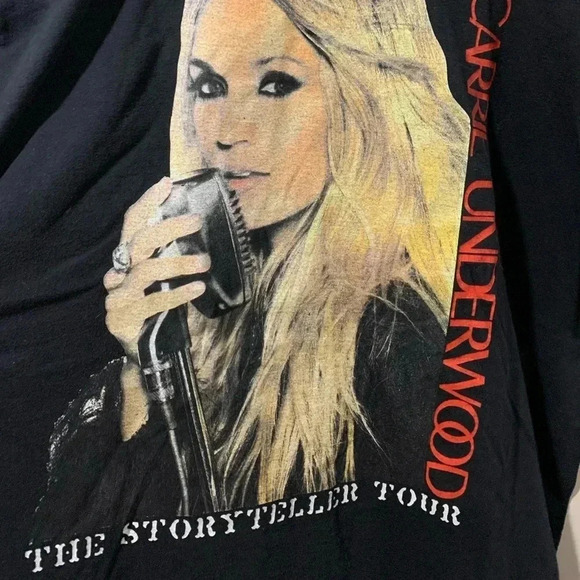 Carrie Underwood Storyteller Tour Concert T-Shirt - Picture 3 of 5